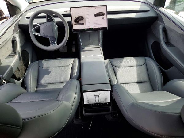 2026 TESLA MODEL Y