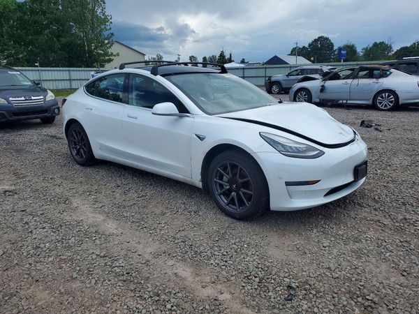2020 TESLA MODEL 3 — Passenger 3/4