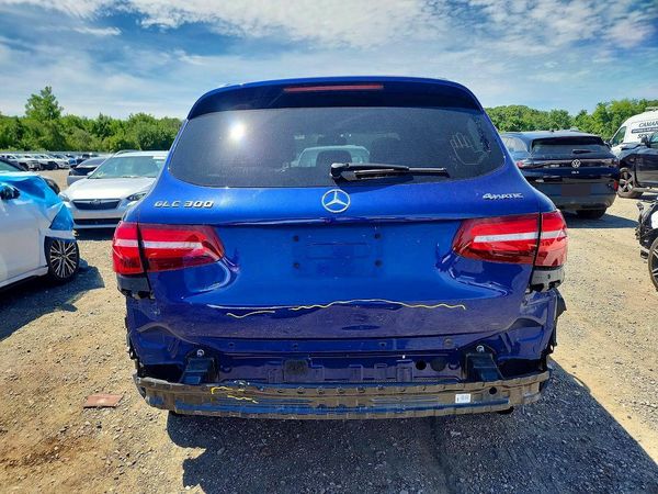 2019 MERCEDES-BENZ GLC GLC 300-4M
