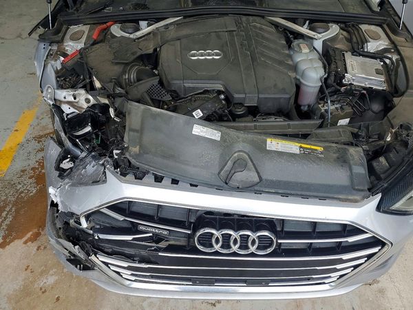 2021 AUDI A4 quattro Premium