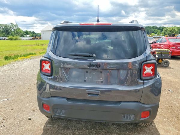 2023 JEEP RENEGADE LATITUDE 4X4
