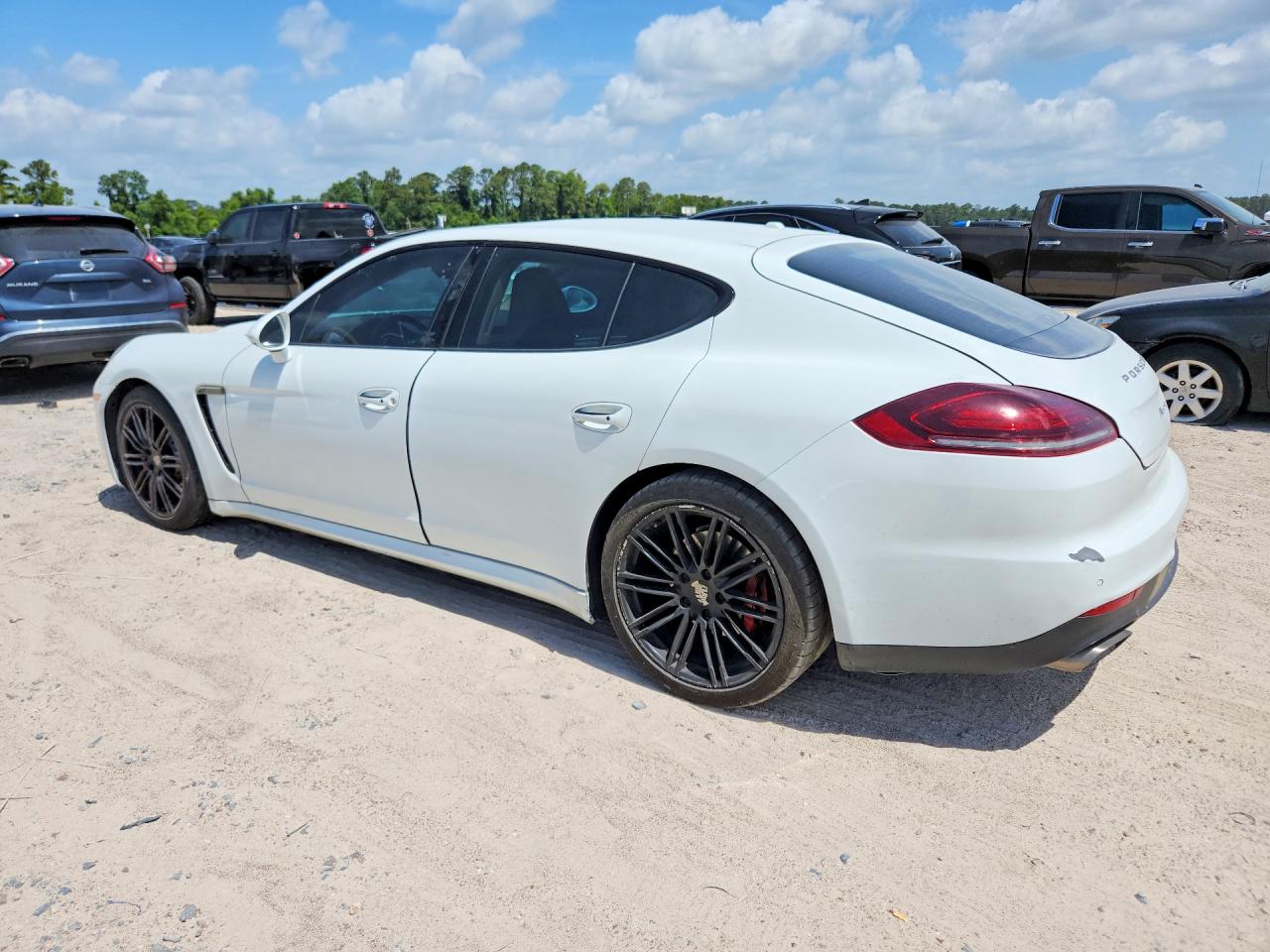2015 PORSCHE PANAMERA Base (2WD), 4 (4WD)