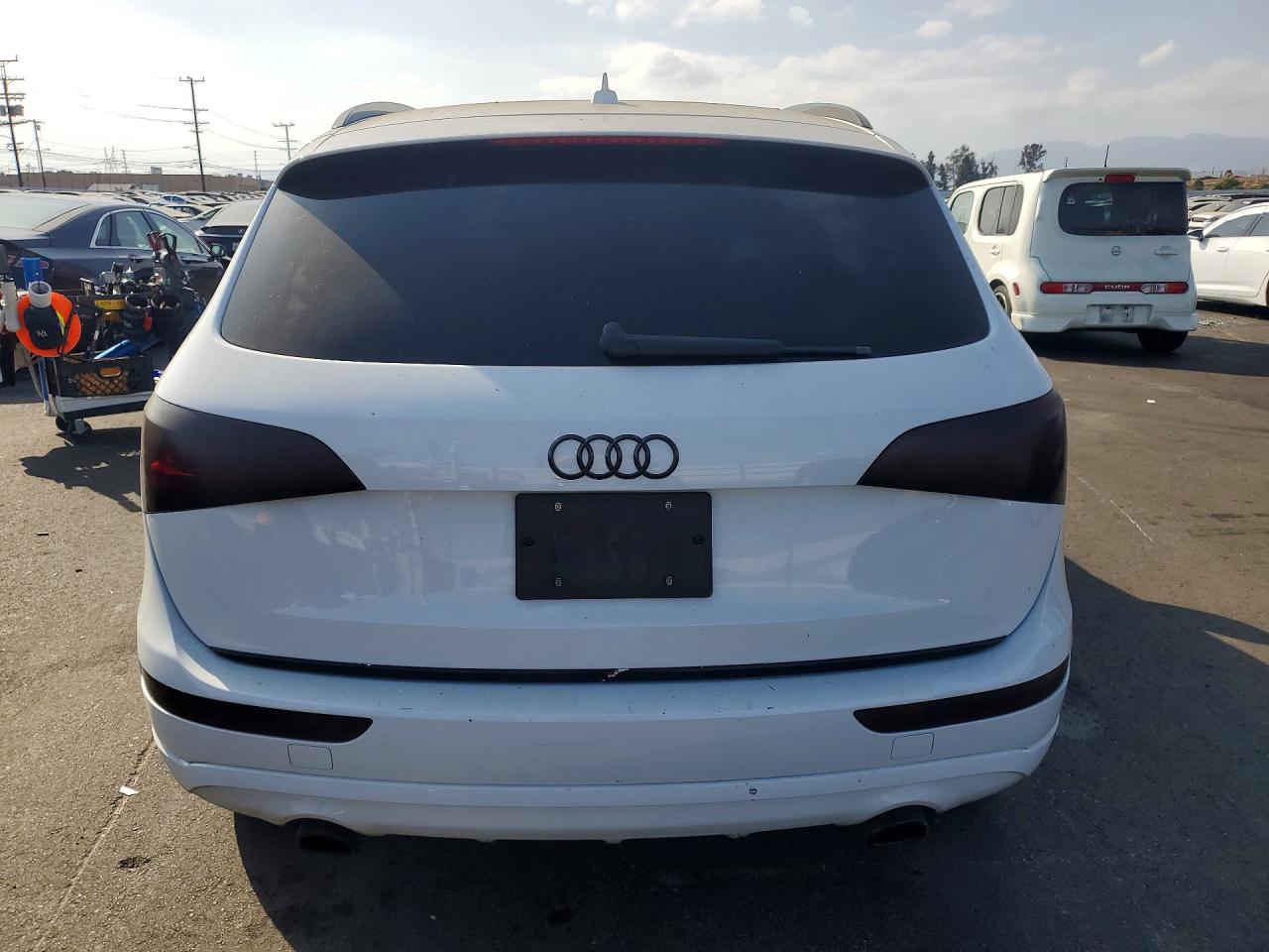 2017 AUDI Q5 quattro Premium