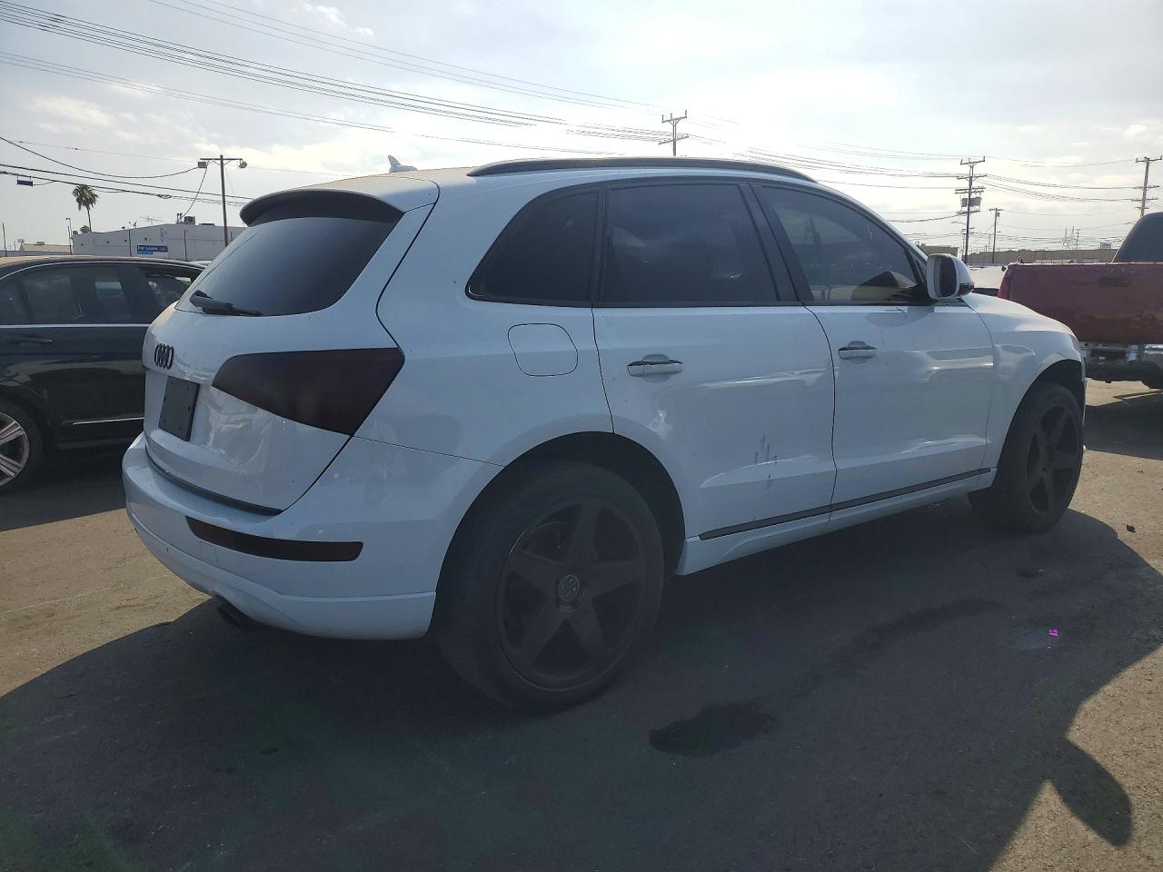 2017 AUDI Q5 quattro Premium