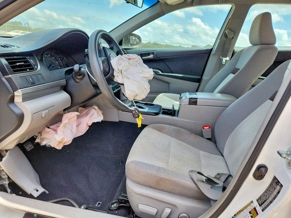 2012 TOYOTA CAMRY — DENT