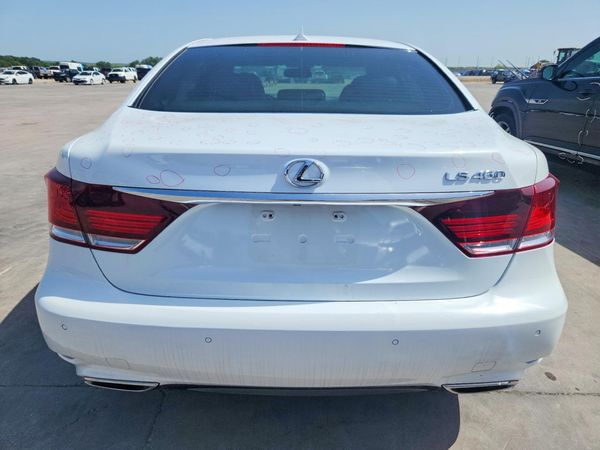 2013 LEXUS LS 460