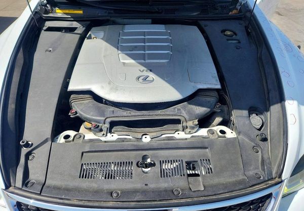 2013 LEXUS LS 460