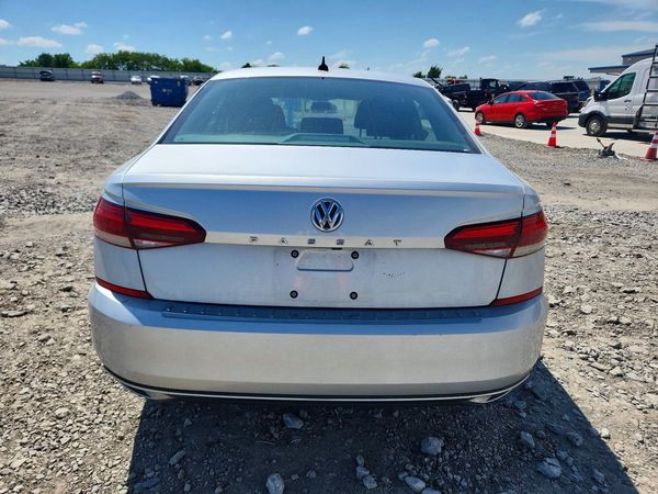 2021 VOLKSWAGEN PASSAT