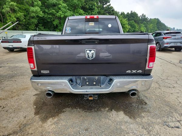2014 RAM 1500 LARAMIE CREW CAB 4X4