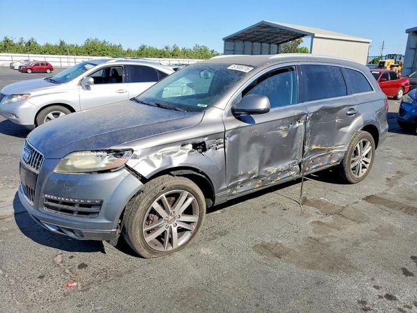 2012 AUDI Q7 Premium Plus