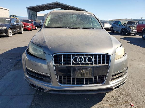 2012 AUDI Q7 Premium Plus