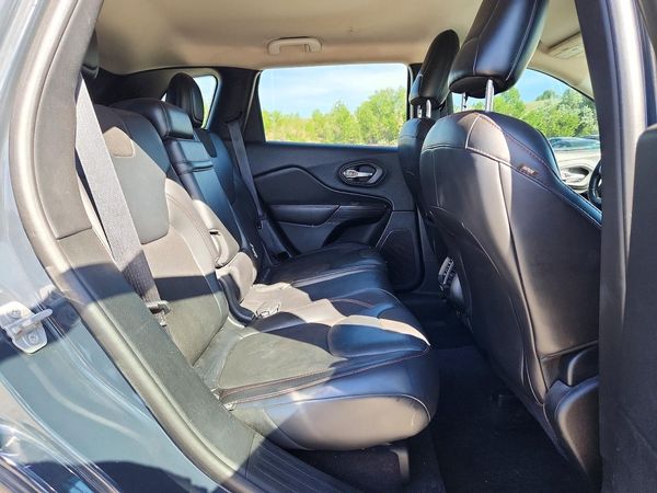 2017 JEEP CHEROKEE TRAILHAWK 4X4
