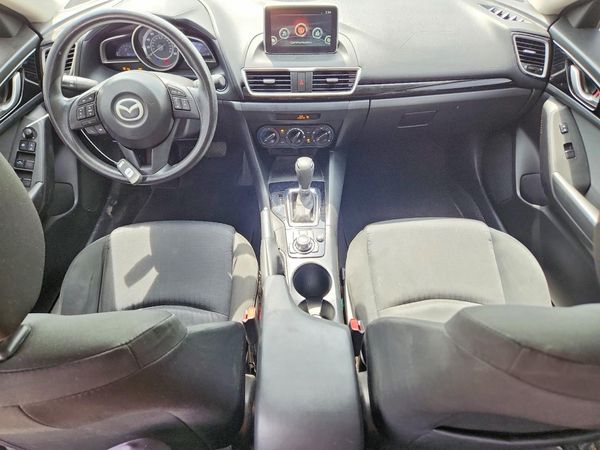 2016 MAZDA 3 SV/Base