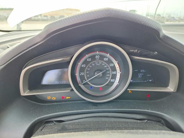 2016 MAZDA 3 SV/Base