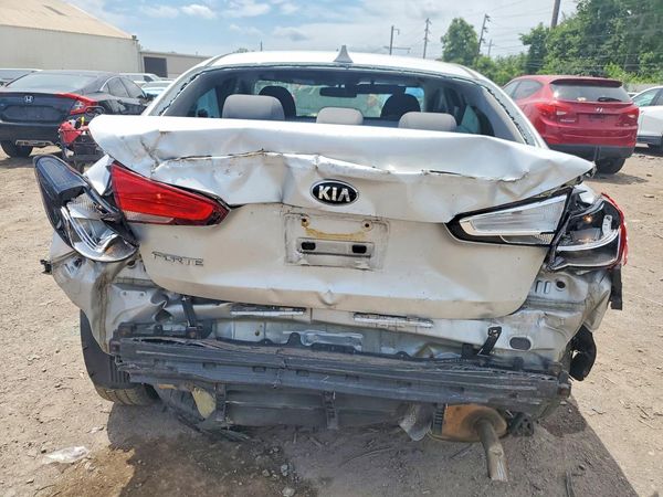 2017 KIA FORTE LX Base