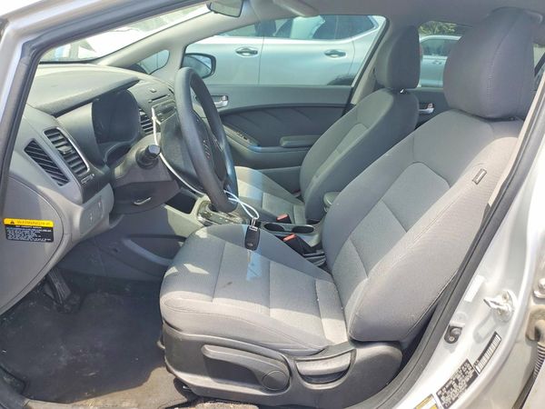 2017 KIA FORTE LX Base