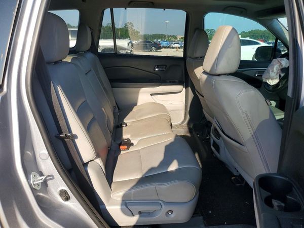 2021 HONDA PILOT SE