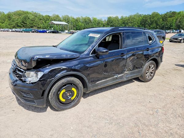 2018 VOLKSWAGEN TIGUAN SE, SEL
