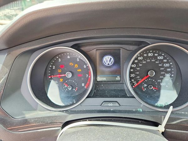 2018 VOLKSWAGEN TIGUAN SE, SEL
