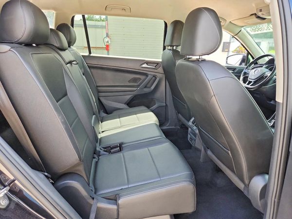 2018 VOLKSWAGEN TIGUAN SE, SEL