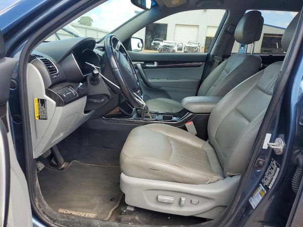 2014 KIA SORENTO Base/ LX