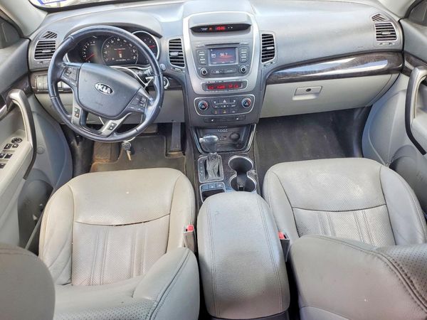 2014 KIA SORENTO Base/ LX