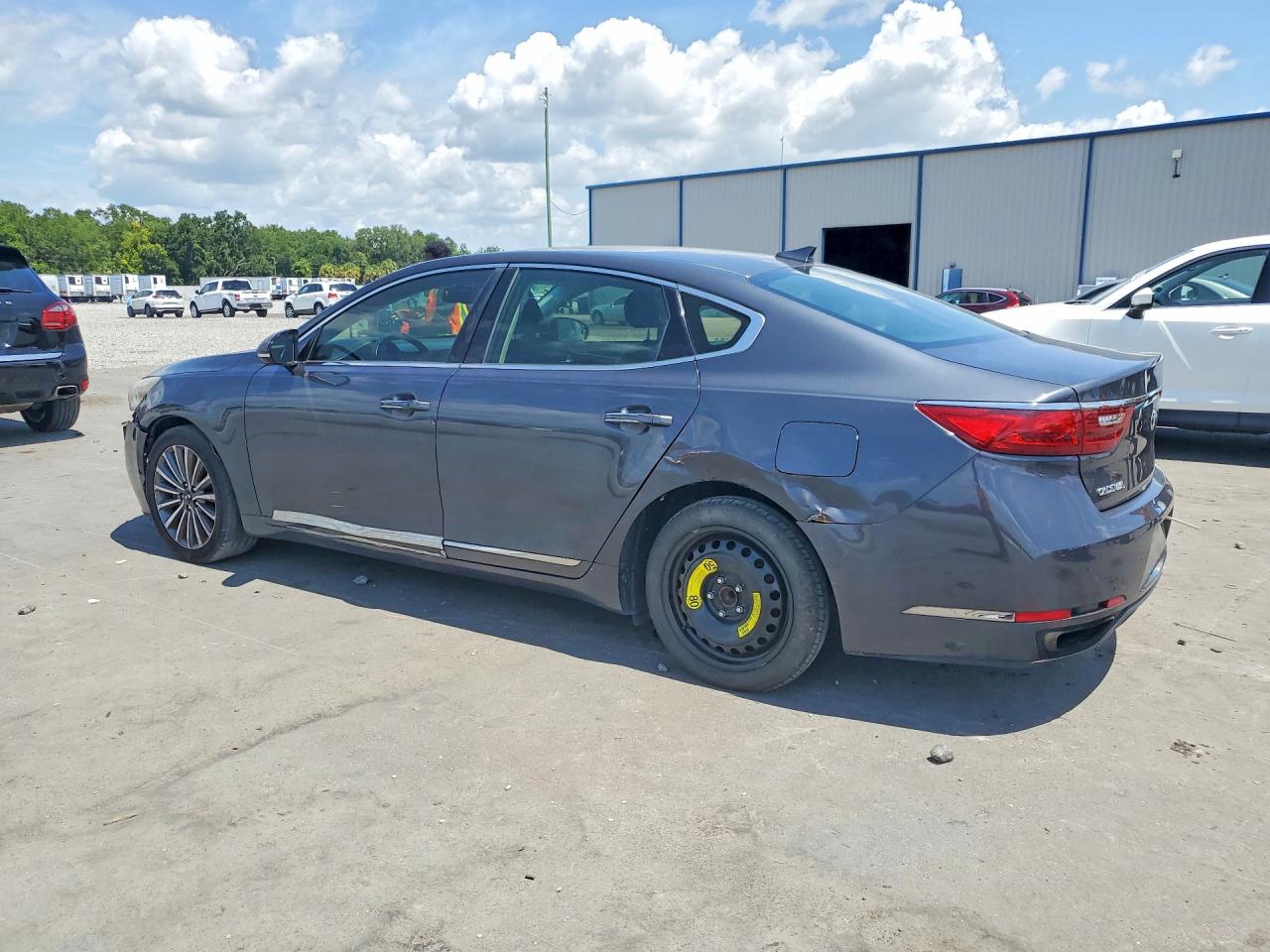 2017 KIA CADENZA Premium