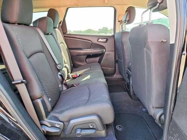 2017 DODGE JOURNEY SE (FWD)
