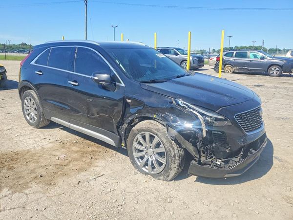 2023 CADILLAC XT4 Premium Luxury