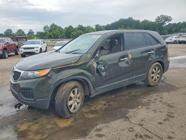 2013 KIA SORENTO Base / LX