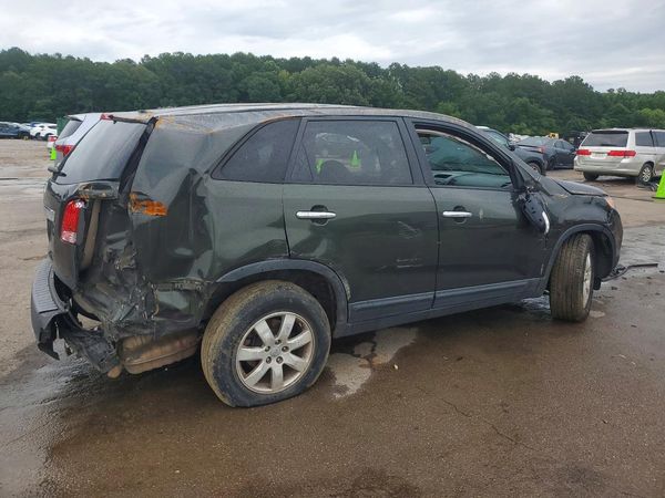 2013 KIA SORENTO Base / LX
