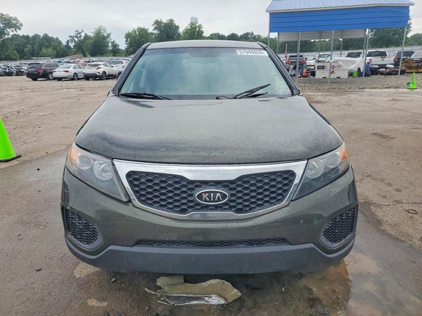 2013 KIA SORENTO Base / LX