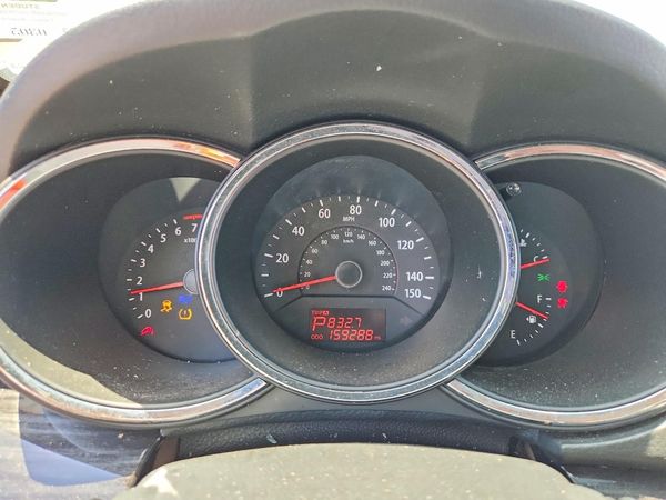 2013 KIA SORENTO Base / LX