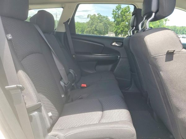 2017 DODGE JOURNEY SE (FWD)