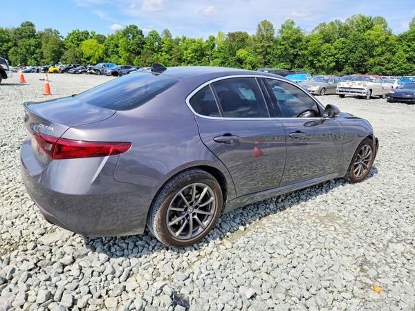 2018 ALFA ROMEO GIULIA AWD