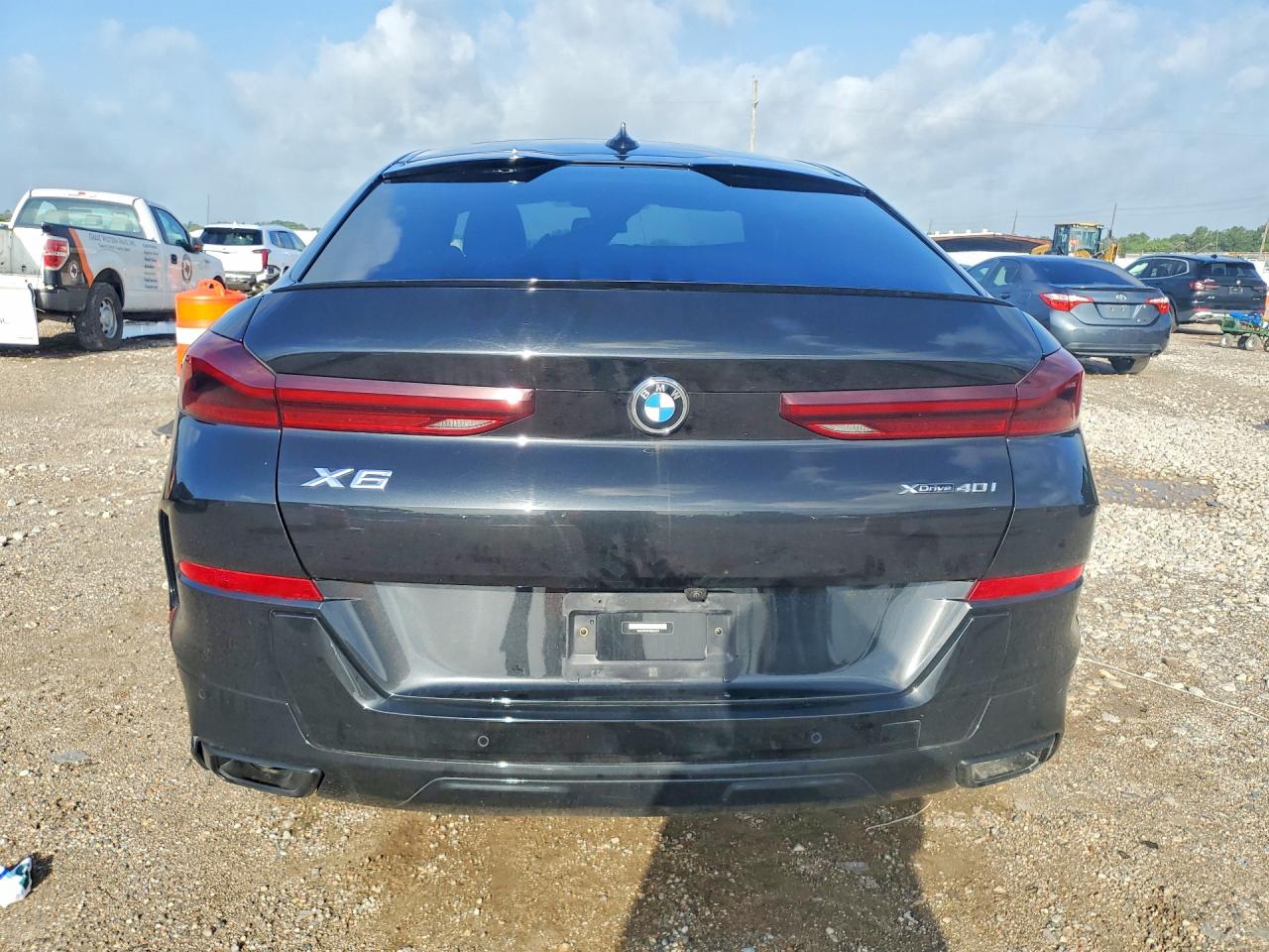 2022 BMW X6 xDrive40i