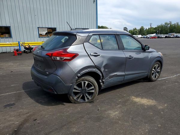 2018 NISSAN KICKS