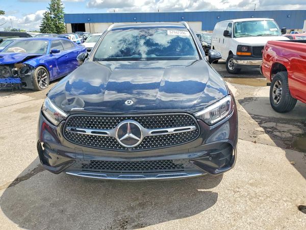 2023 MERCEDES-BENZ GLC