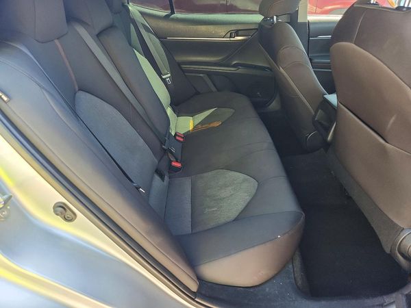 2019 TOYOTA CAMRY