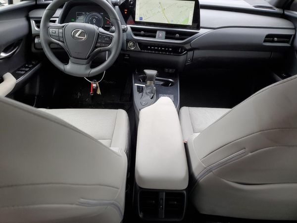 2024 LEXUS UX 250h Premium
