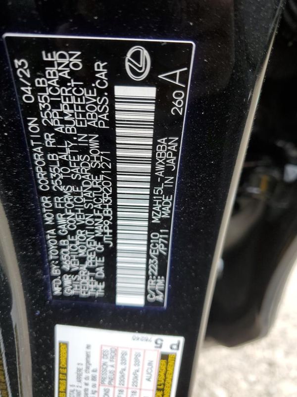 2024 LEXUS UX 250h Premium