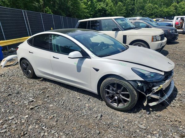 2021 TESLA MODEL 3 — Passenger 3/4