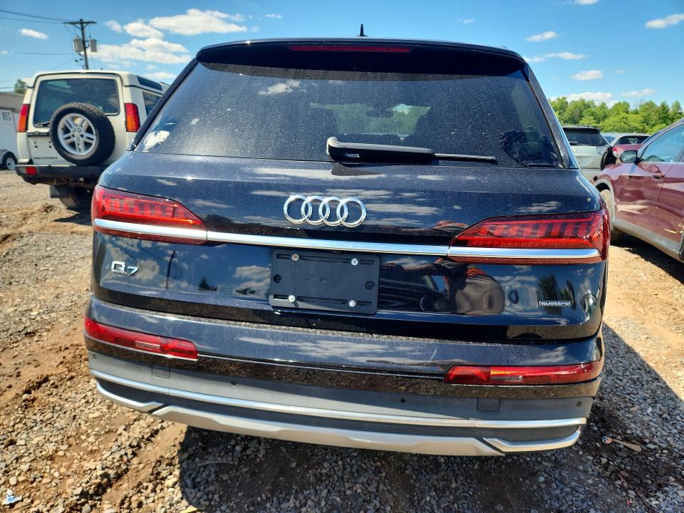 2021 AUDI Q7 quattro Premium