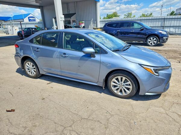 2024 TOYOTA COROLLA