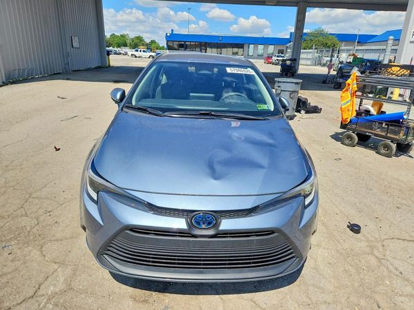 2024 TOYOTA COROLLA