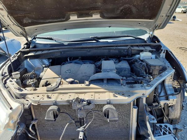2018 TOYOTA HIGHLANDER LE/LE Plus