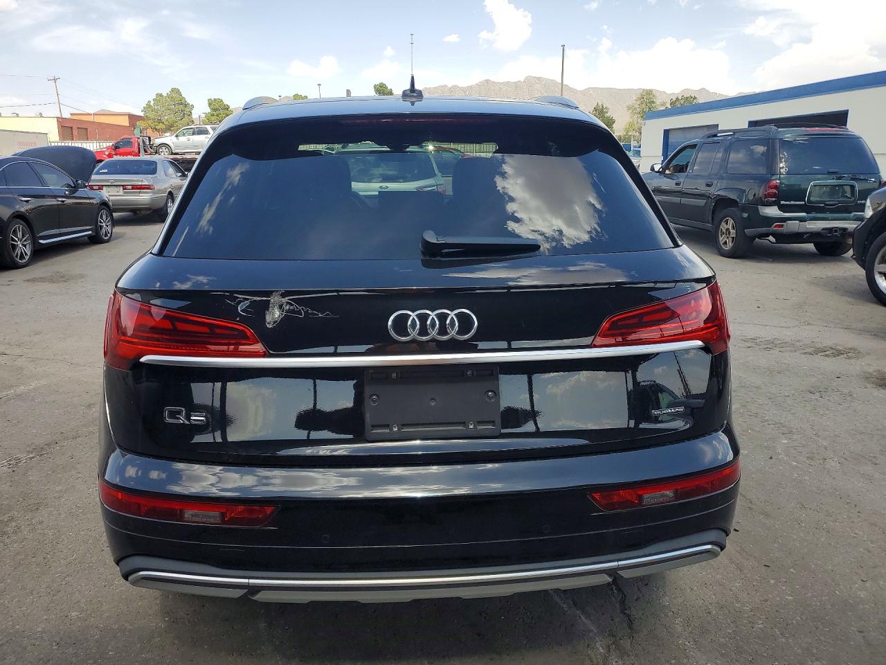 2021 AUDI Q5 quattro Premium Plus