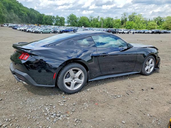 2026 FORD MUSTANG I4