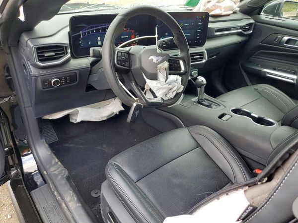 2026 FORD MUSTANG I4