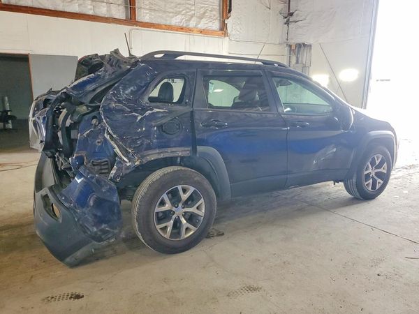 2016 JEEP CHEROKEE TRAILHAWK 4X4